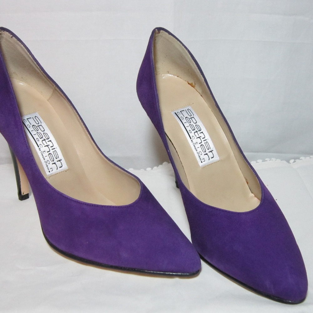 "NEW" Spanish Leather Purple Suede Heels